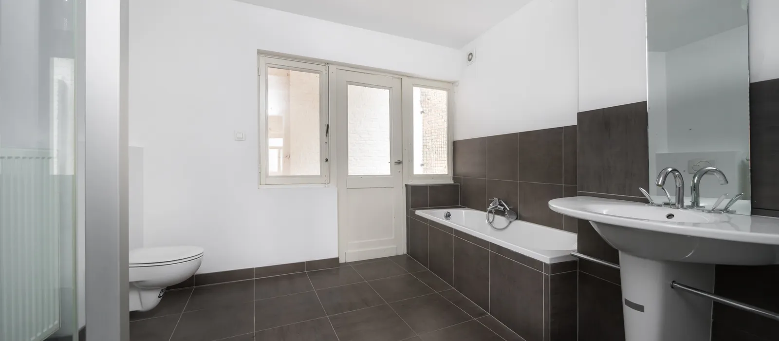 1756729454-2e verd. BADKAMER (2)